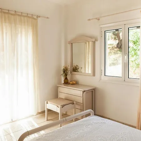 Διαμέρισμα Stunning Sea Views, Family In Heart Of Mani Neochori (Mani)