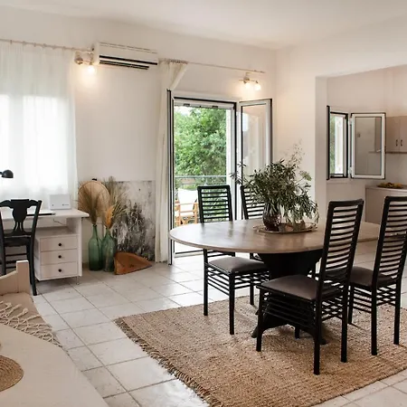 Apartamento Stunning Sea Views, Family In Heart Of Mani *
